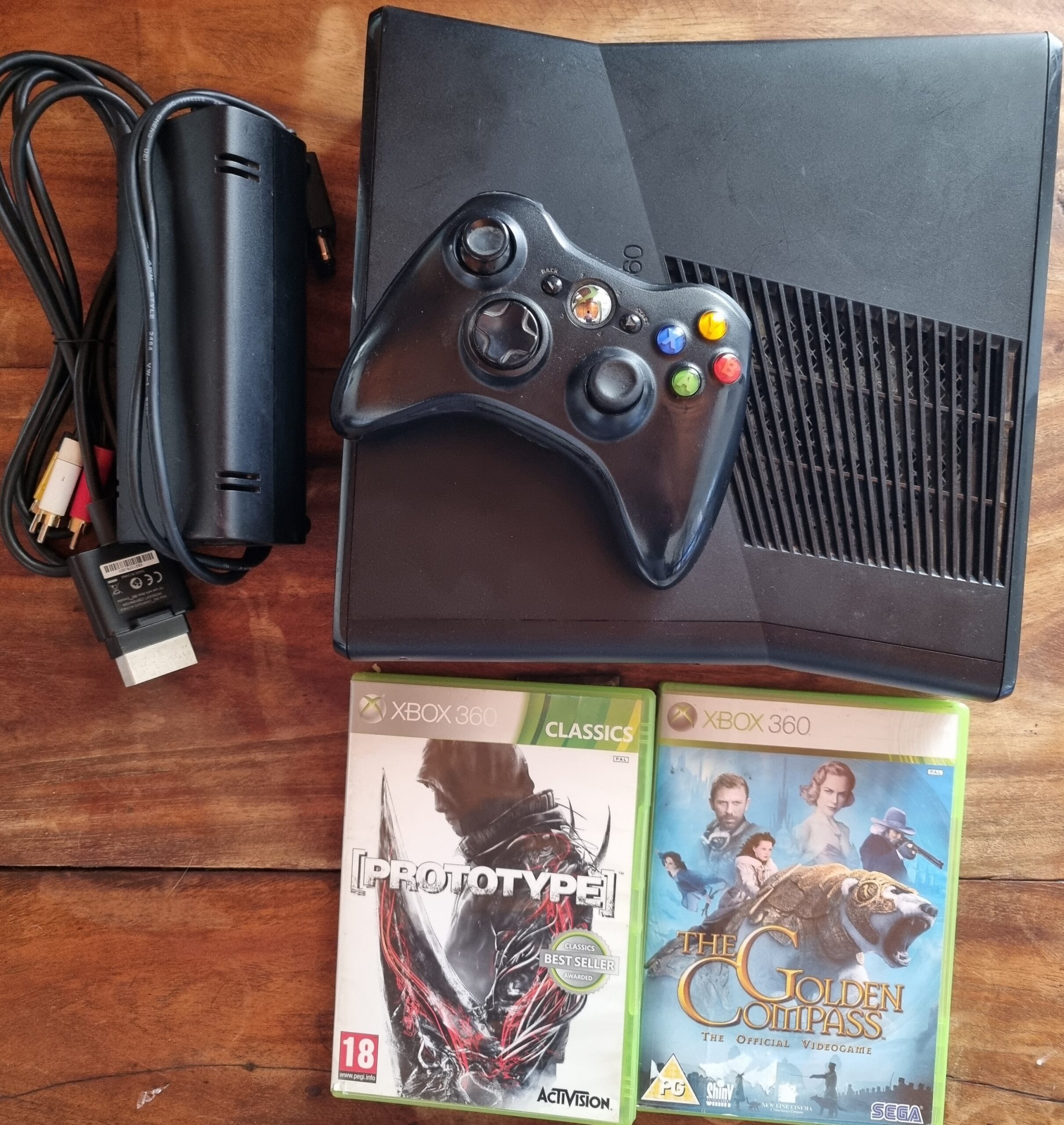 Xbox360 Slim Bundle, (Pre-Loved) (No HDD) (R1899.00)